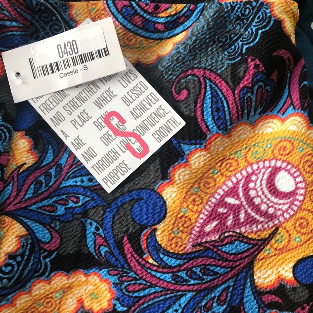 Small LuLaRoe Cassie skirt
